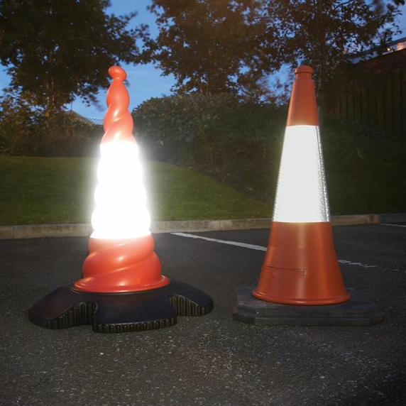 Skipper 750mm Road Cones (Pack of 4)